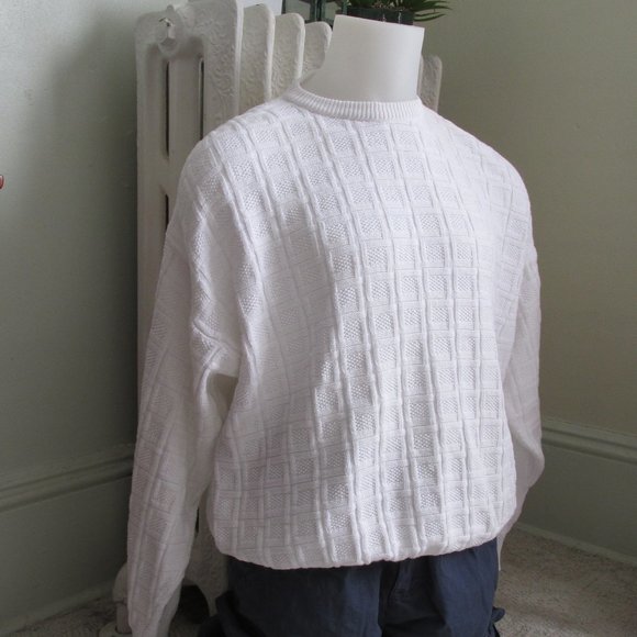 Vintage 90s Men's Sweater by Claiborne - Picture 2 of 4